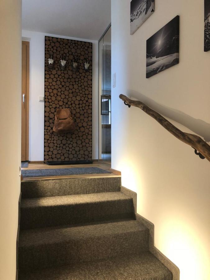 קלוסטרל אם ארלברג Alpin Chalet Kern מראה חיצוני תמונה